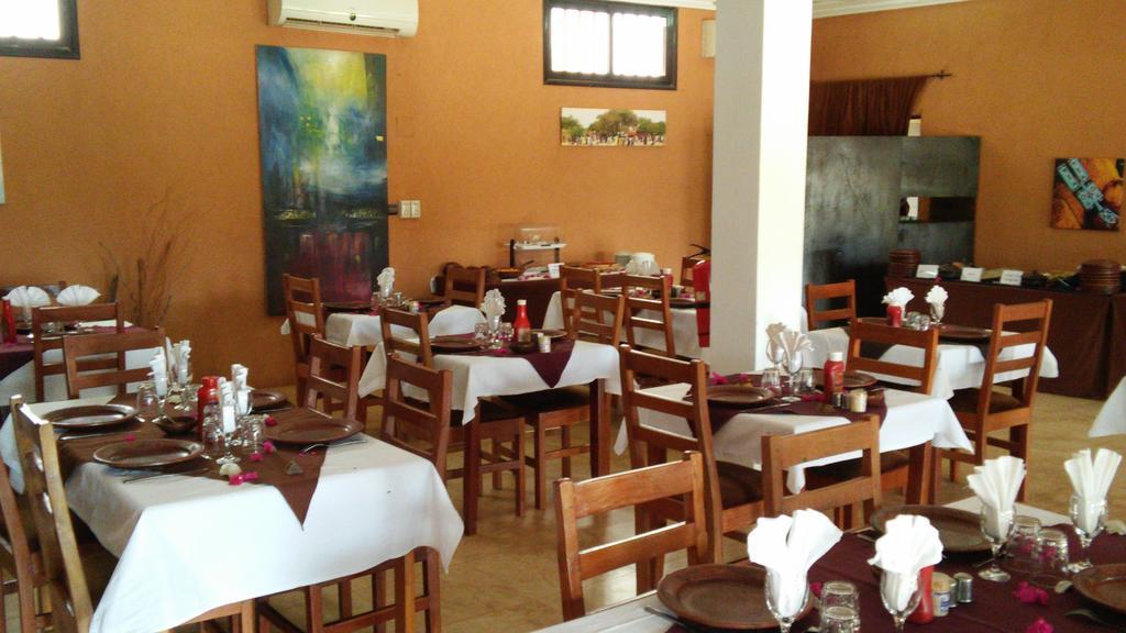 Le Grand Calao Ξενοδοχείο Ουαγκαντουγκού Εξωτερικό φωτογραφία